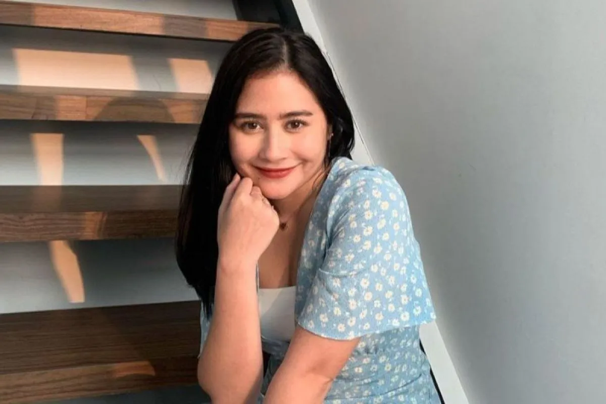 Prilly Latuconsina